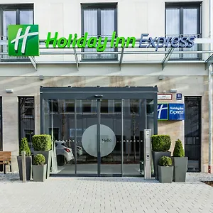3* מלון Express - East By Ihg